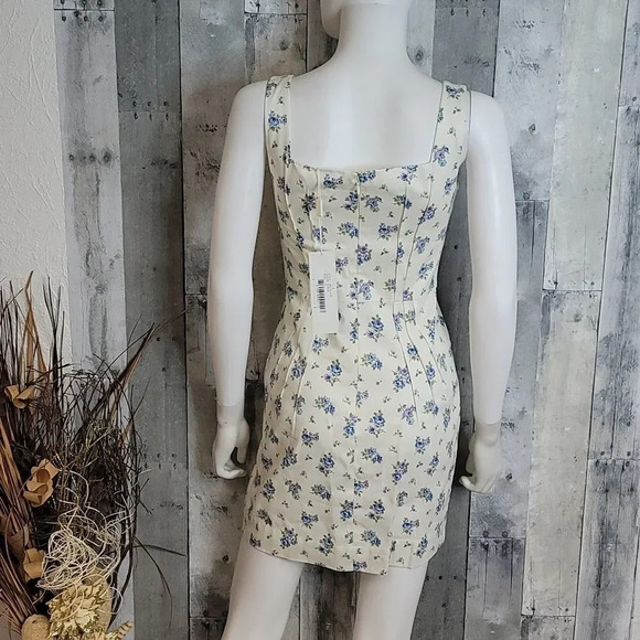 Petersyn X Revolve Malta Mini Dress In Bloom - Picture 6 of 12